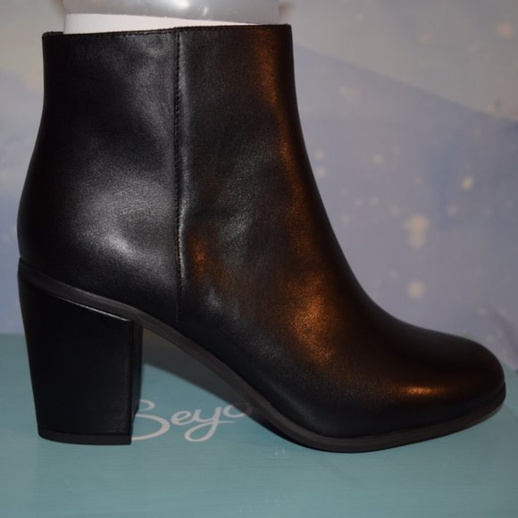 New Seychelles Mist Black Leather Ankle Boots 8.5 - Picture 1 of 12